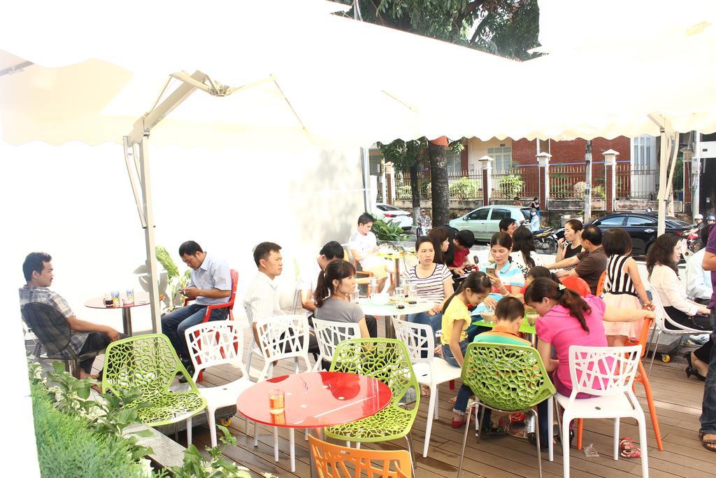 Hoang Ngoc Hotel Pleiku Buitenkant foto